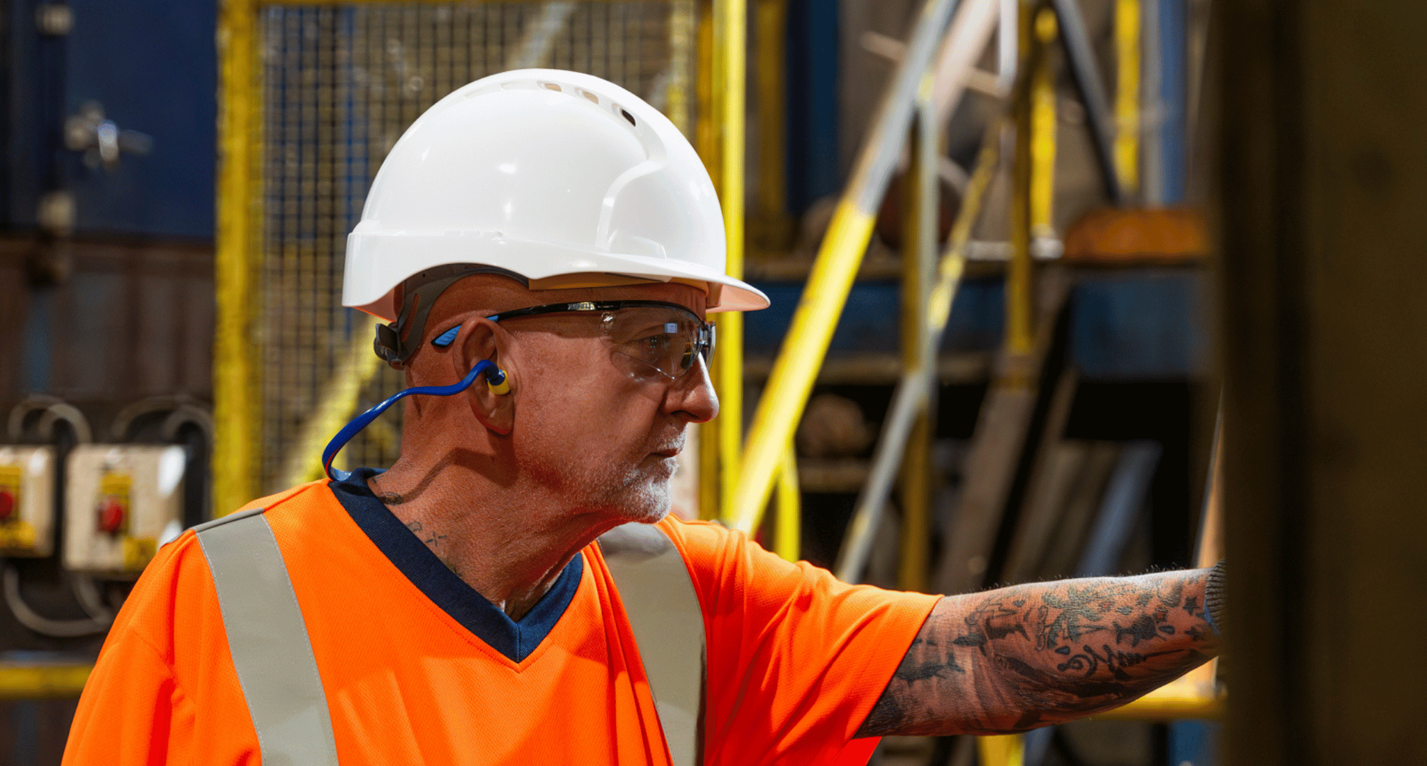 Man wearing PPE