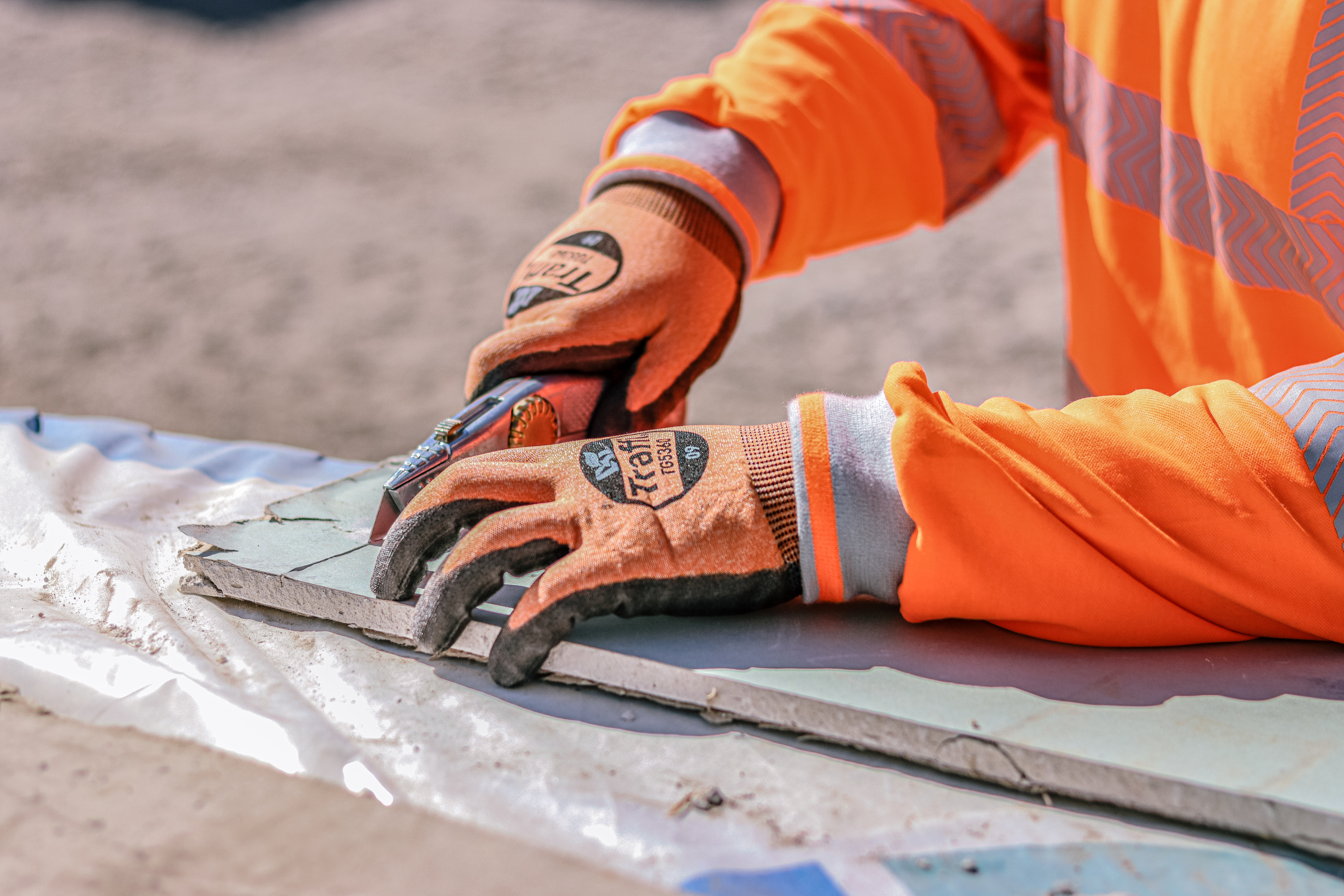 TRAFFI TG5360 X-DURA LXT CUT LEVEL C GLOVE-ORANGE